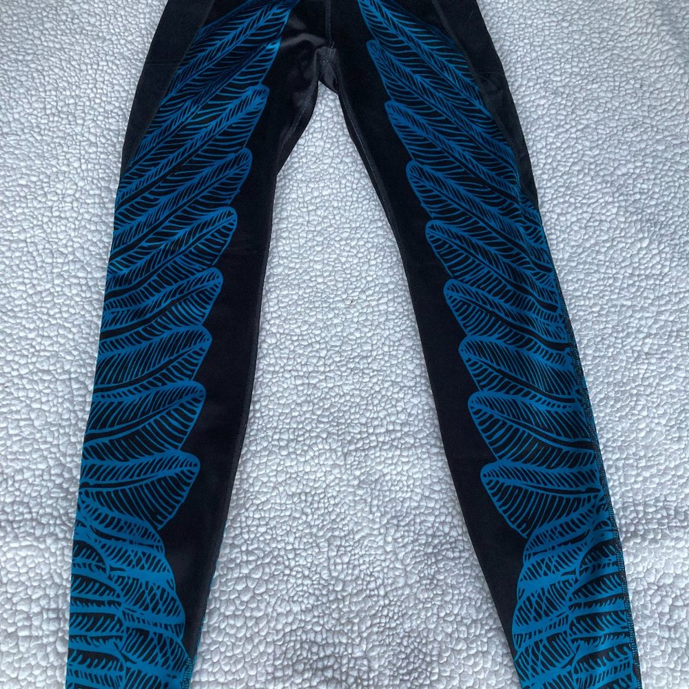 BlackMilk Leggings